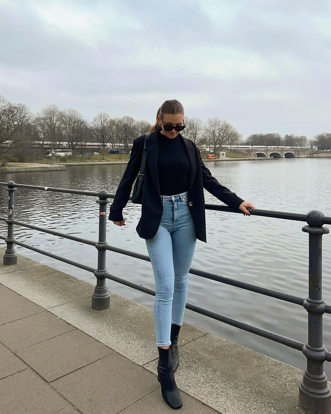 Chic and effortless Skinny Jeans Ensemble