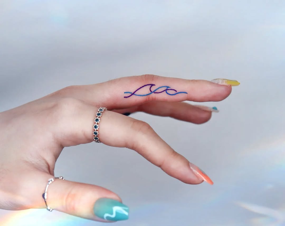 Stylish Wave â˘tattoo