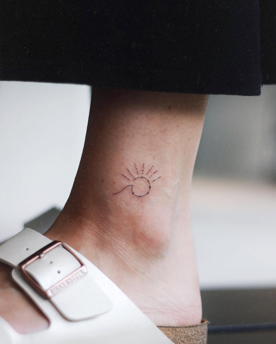 Elegant âWave Tattoo