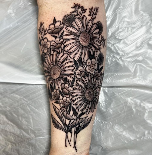 342563065_988915645329089_4500296217454702962_n black and grey tattoo ideas 5