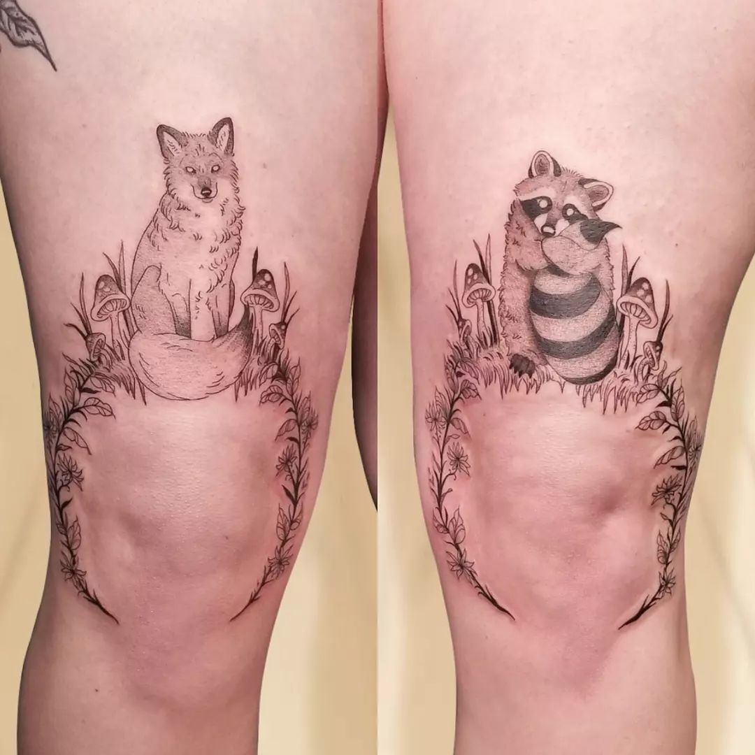 Above The Knee Tattoo Design For Animal Lovers