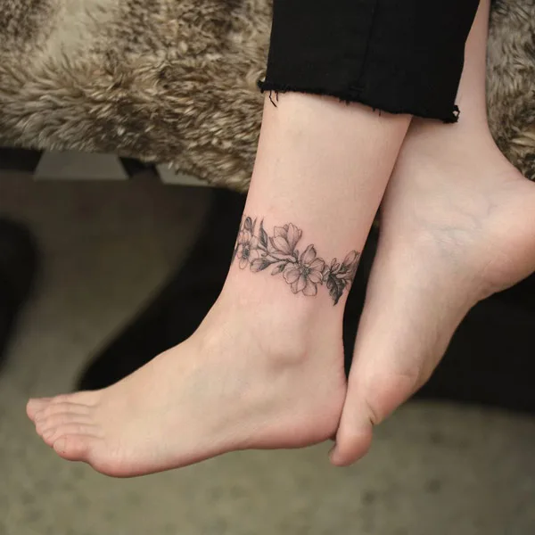 Ankle bracelet tattoo 2