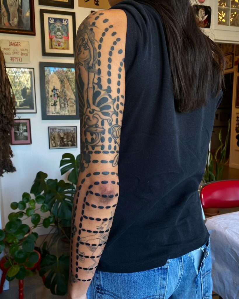 Best sleeve tattoo ideas for women with floral designs