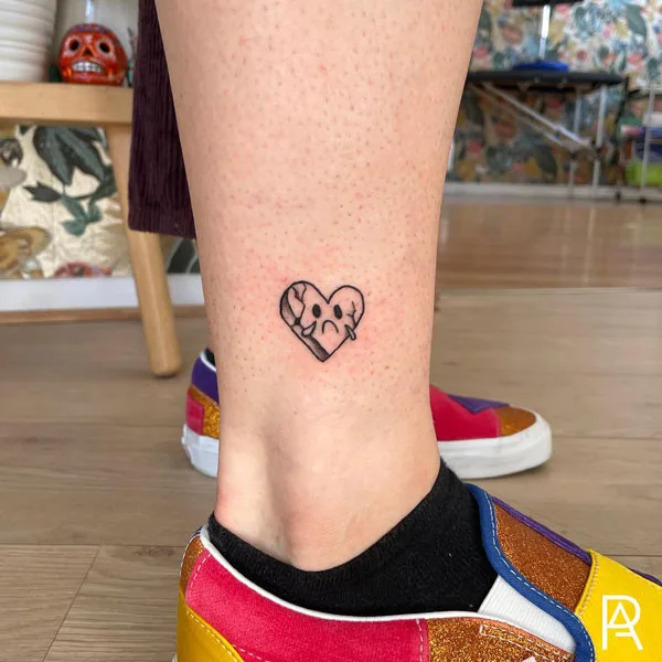 Broken heart tattoo 115