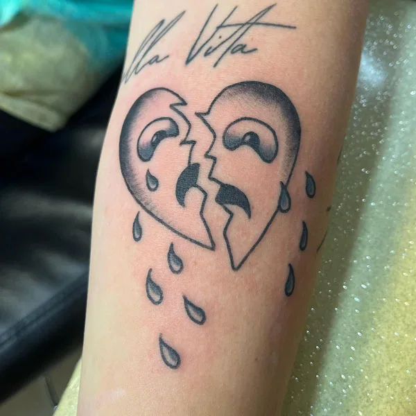 Broken heart tattoo 129