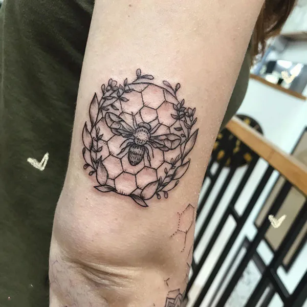 Delicate Leaf Tattoo 1