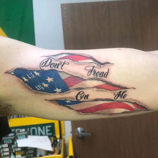 Don't tread on me tattoo 82