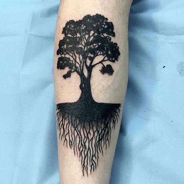 Family Tree Blackwork Tattoo 1