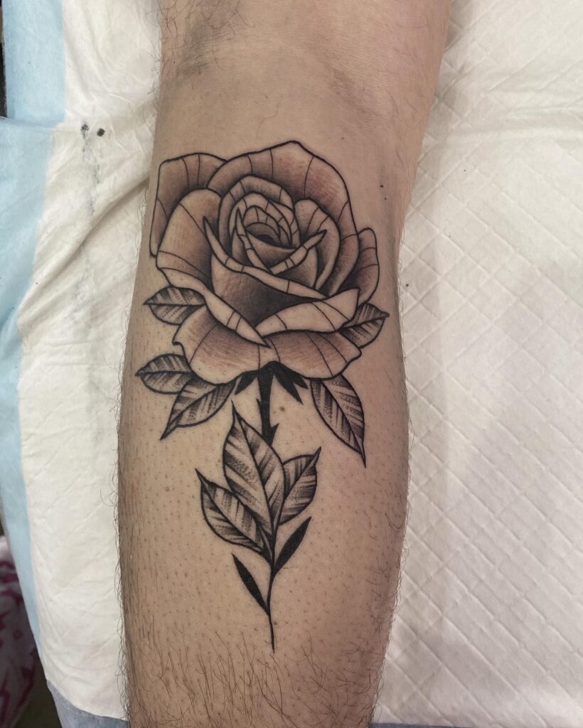 Fineline Neotraditional Rose Tattoo, Gracefully Inked on the Calf: Roses in Bloom 