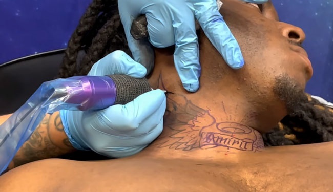 How are neck tattoos done