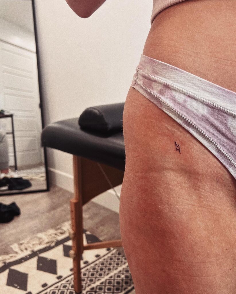 Lightning Bolt Tattoo on the Hip, a Tiny Yet Striking Accent of Power: Micro Jolt