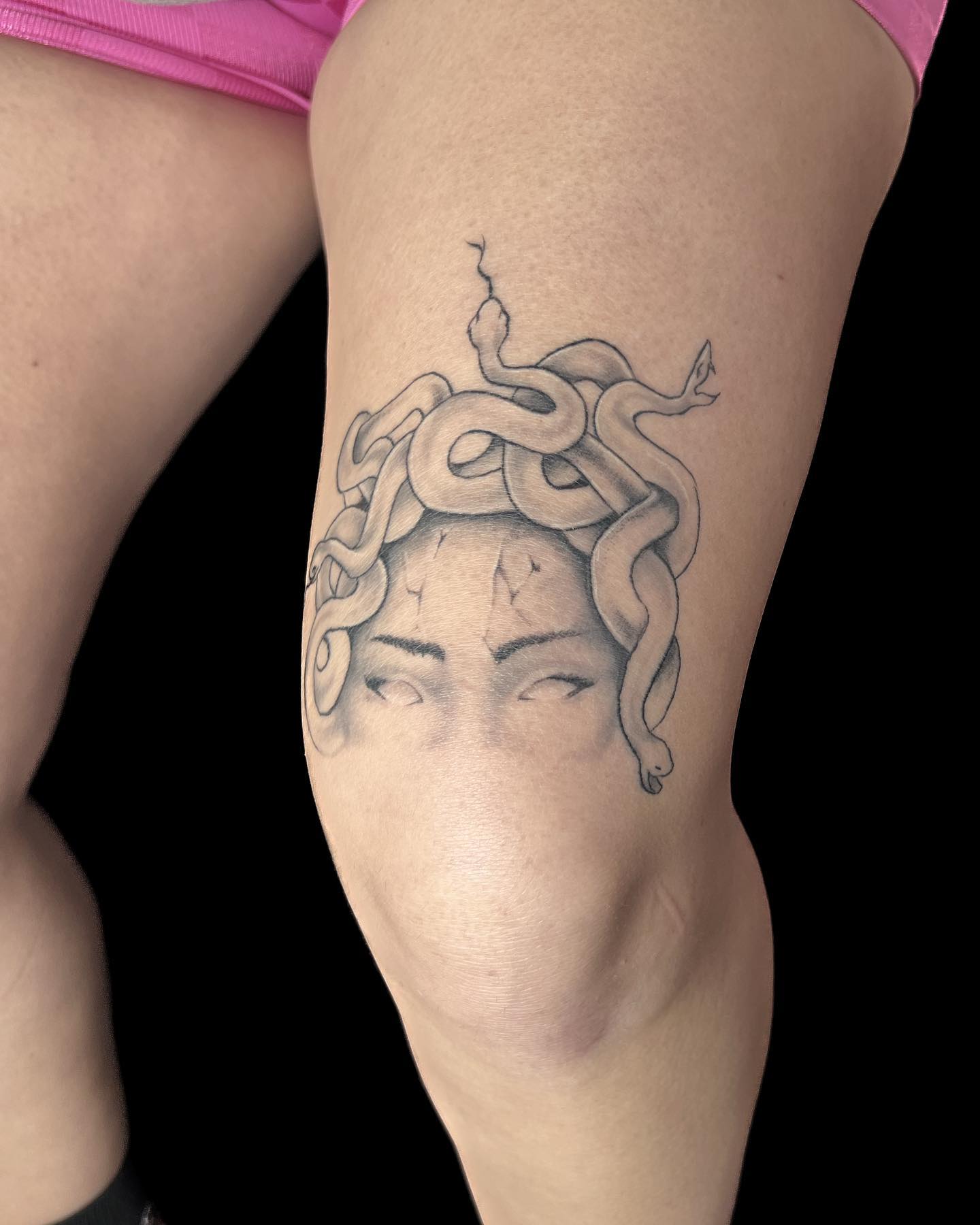 Medusa Above The Knee Ink Tattoo Design