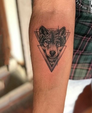 Minimalist Triangular Wolf Tattoo for Forearm