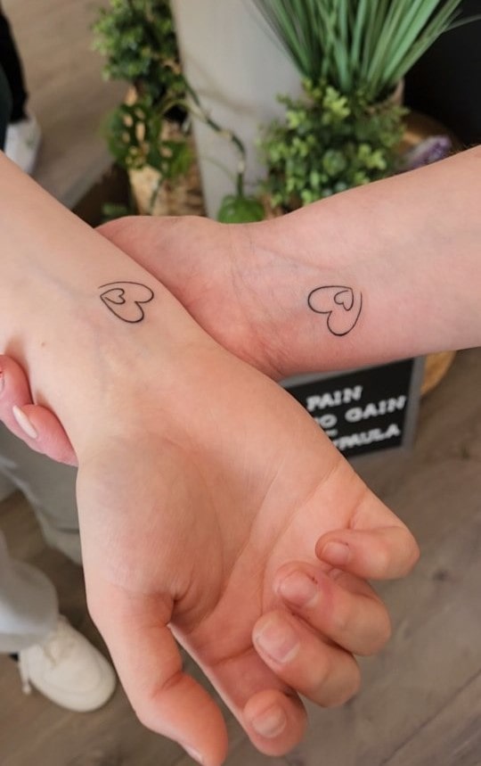 Minimalist Heart Outline Mother Daughter Tattoos for Everlasting Love