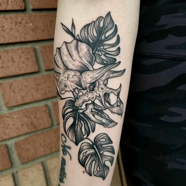 Monstera tattoo 34