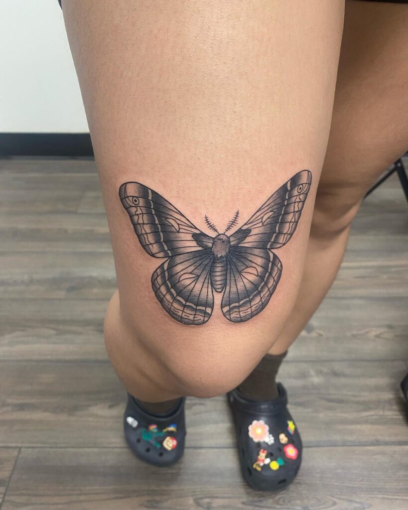 Moth Butterfly Above the Knee in Artistic Blackwork: Mystical Flutter