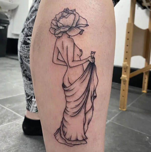 Naked women tattoo 1