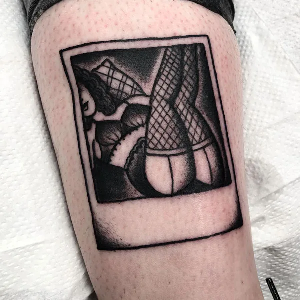 Naked women tattoo 12