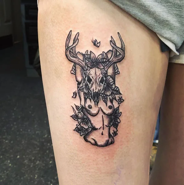 Naked women tattoo 23