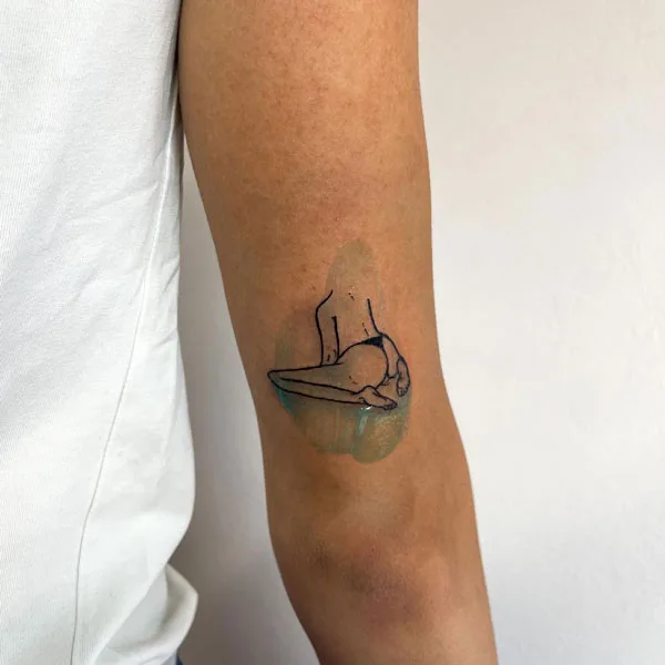 Naked women tattoo 26