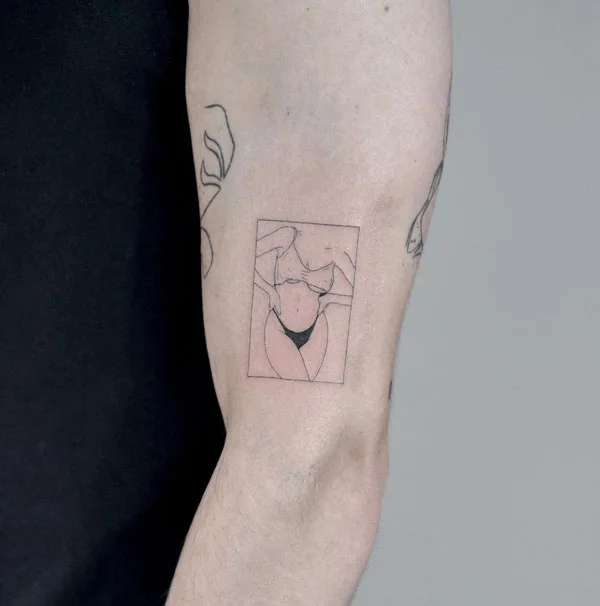 Naked women tattoo 35