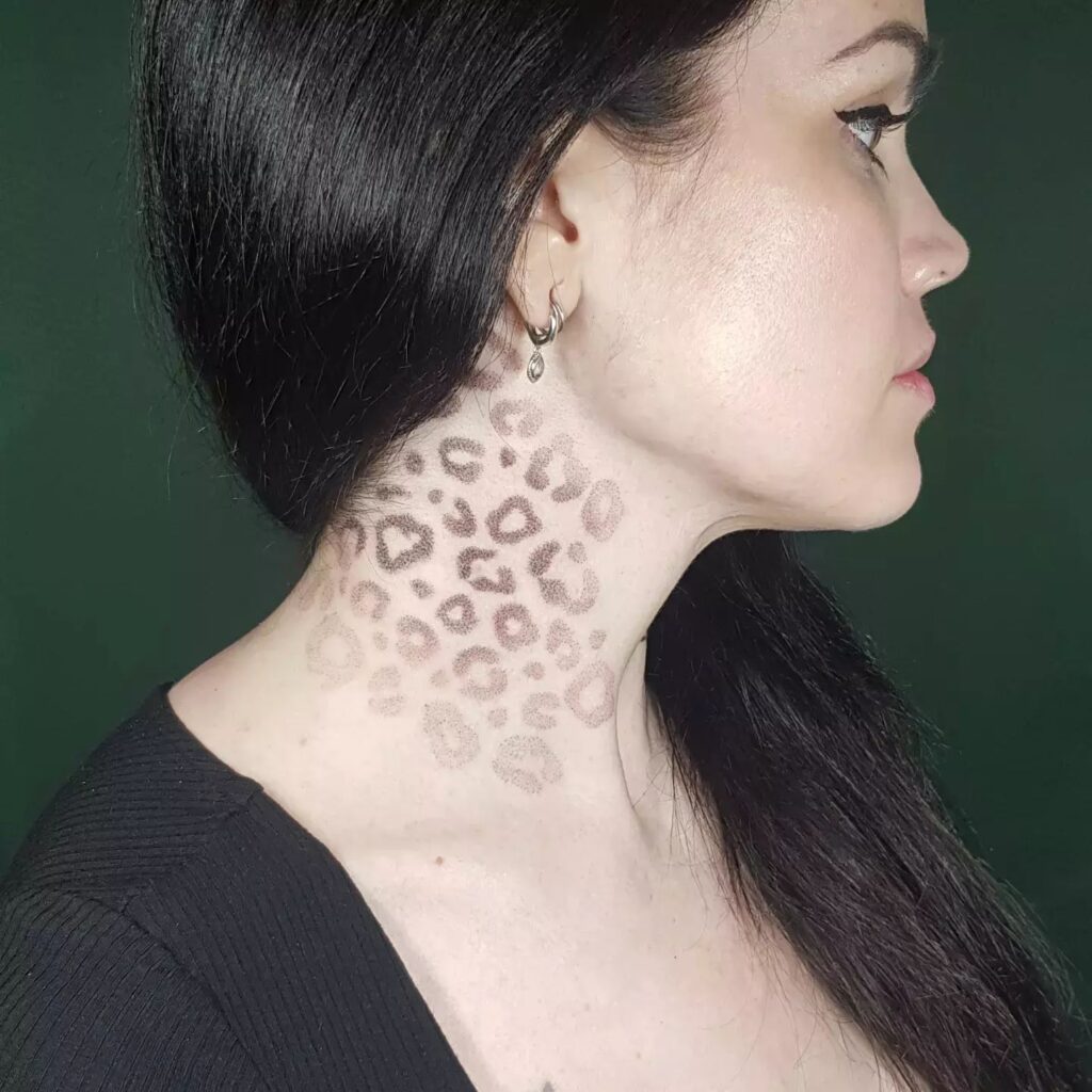 Neck delight creative leopard print neck tattoos