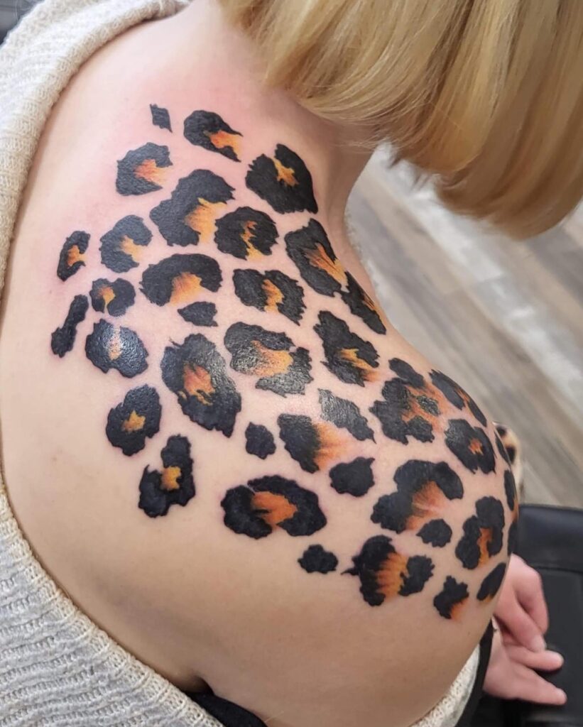 Realistic elegance leopard print shoulder tattoo for women