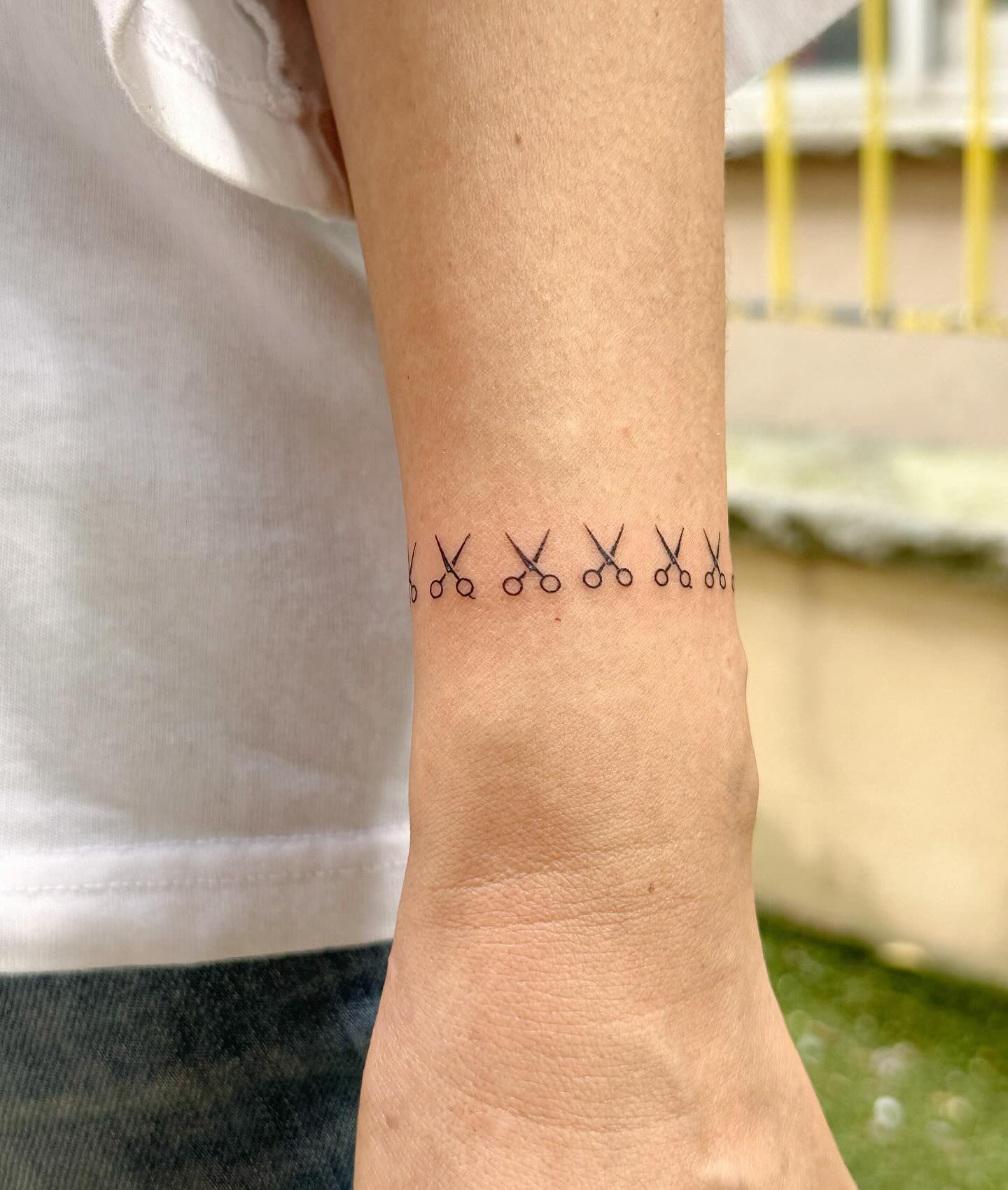Scissors Bracelet Wrist Tattoo Creative and Artistic Minimalist Design