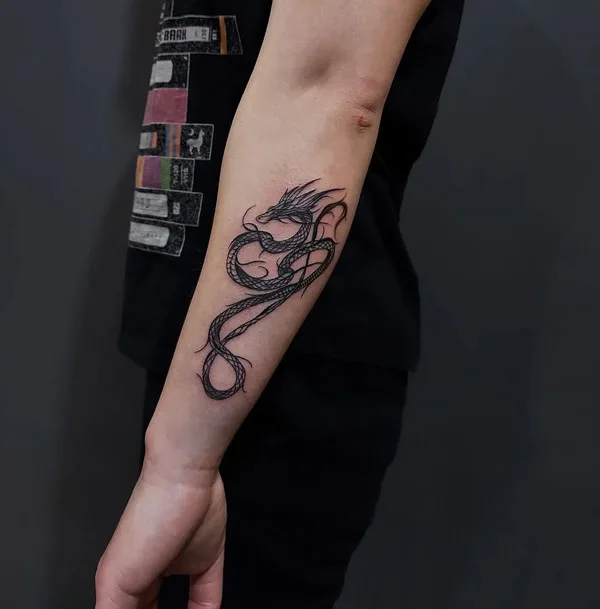 Simple Chinese dragon tattoo