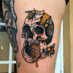 Skull bee tattoo 1