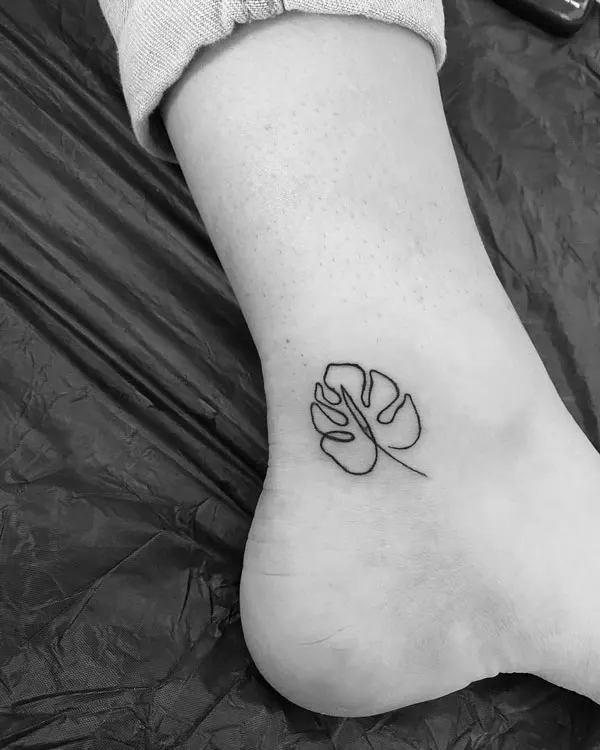 Small Leaf Tattoo 1