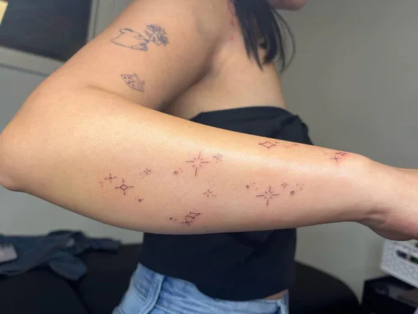 Sparkle tattoo 33