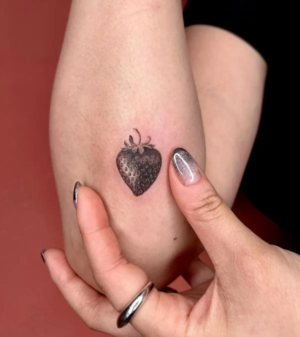 Strawberry Tattoo 110