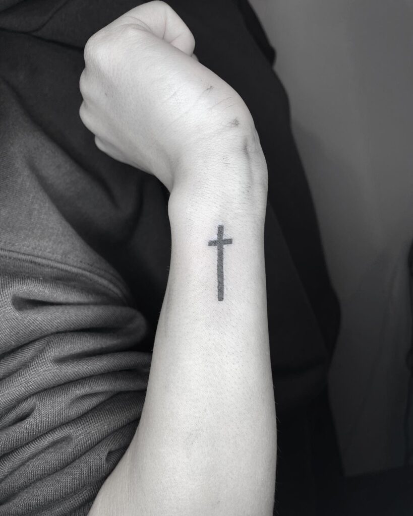 Stylish Hand Tattoos Simple Cross Designs for Men with image
