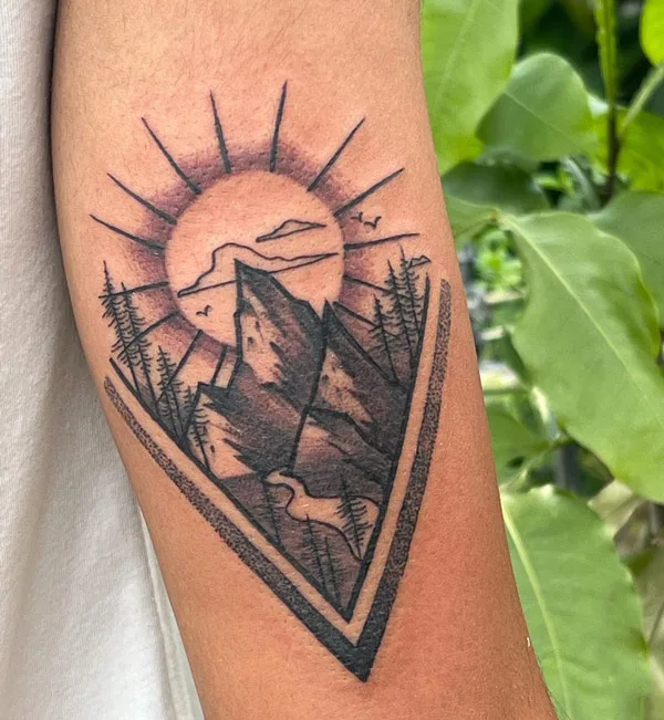 Sun with rays tattoo 26
