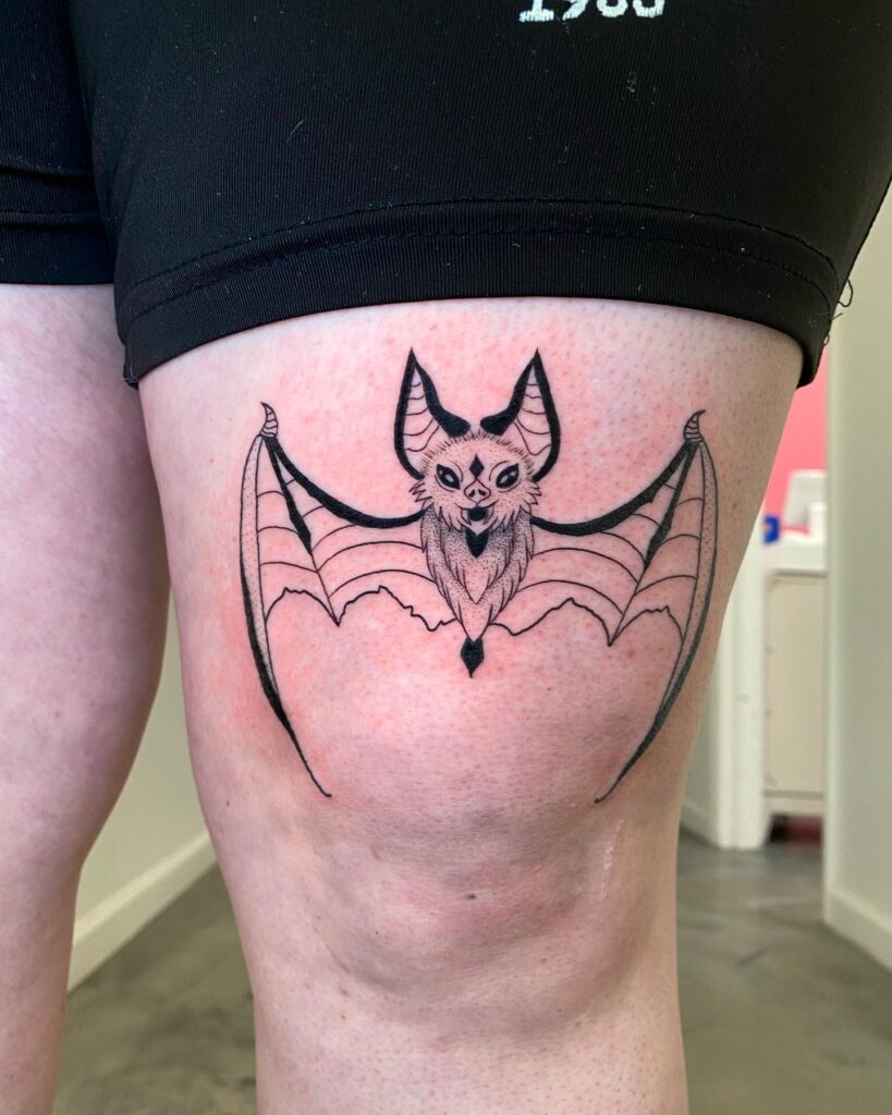 Traditional bat above the knee classic tattoo charm