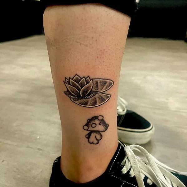 Water lily tattoo 36