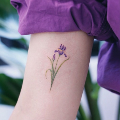 Latest Tiny Flower Tattoos 3